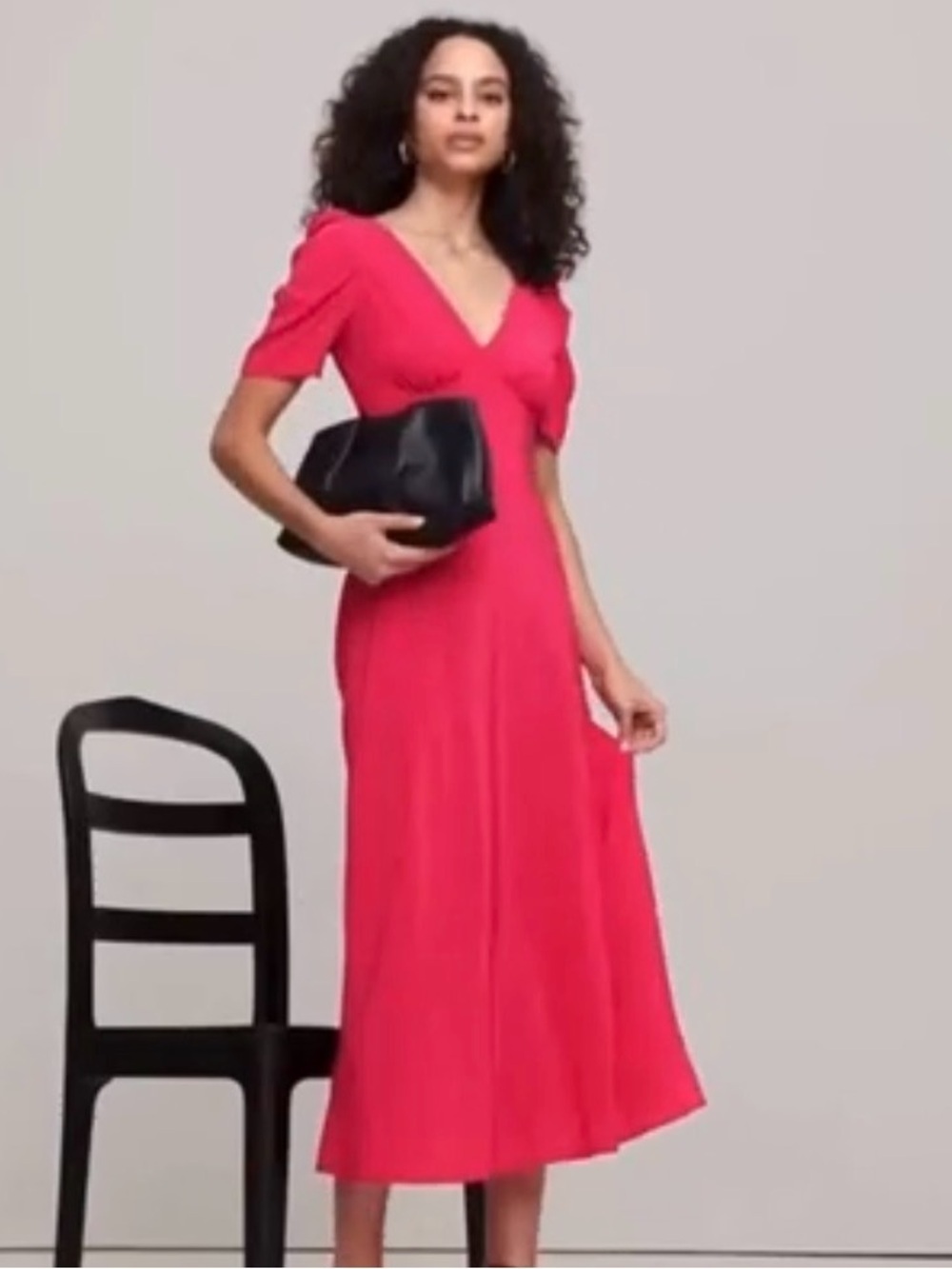 Banana Republic Silk 90’s Minimalist style Pink V-Neck Midi Dress Classic